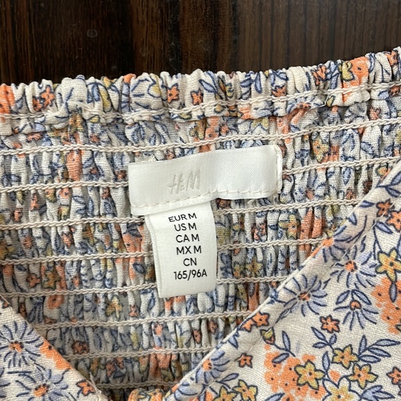 H&M crop top - Picture 2 of 4